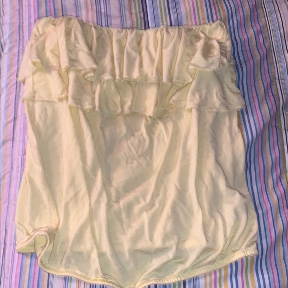 strapless shirt